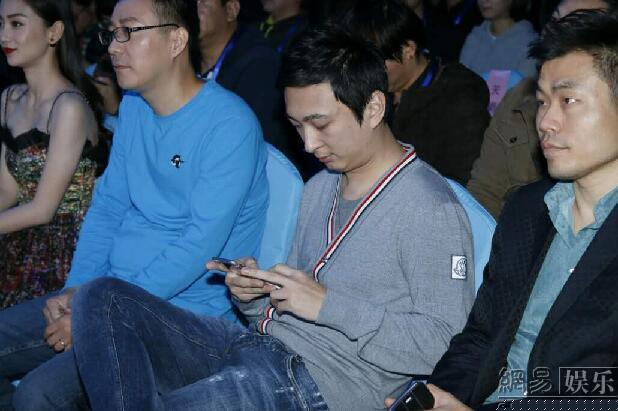 王思聪当伴郎后首次与angelababy杨颖同台